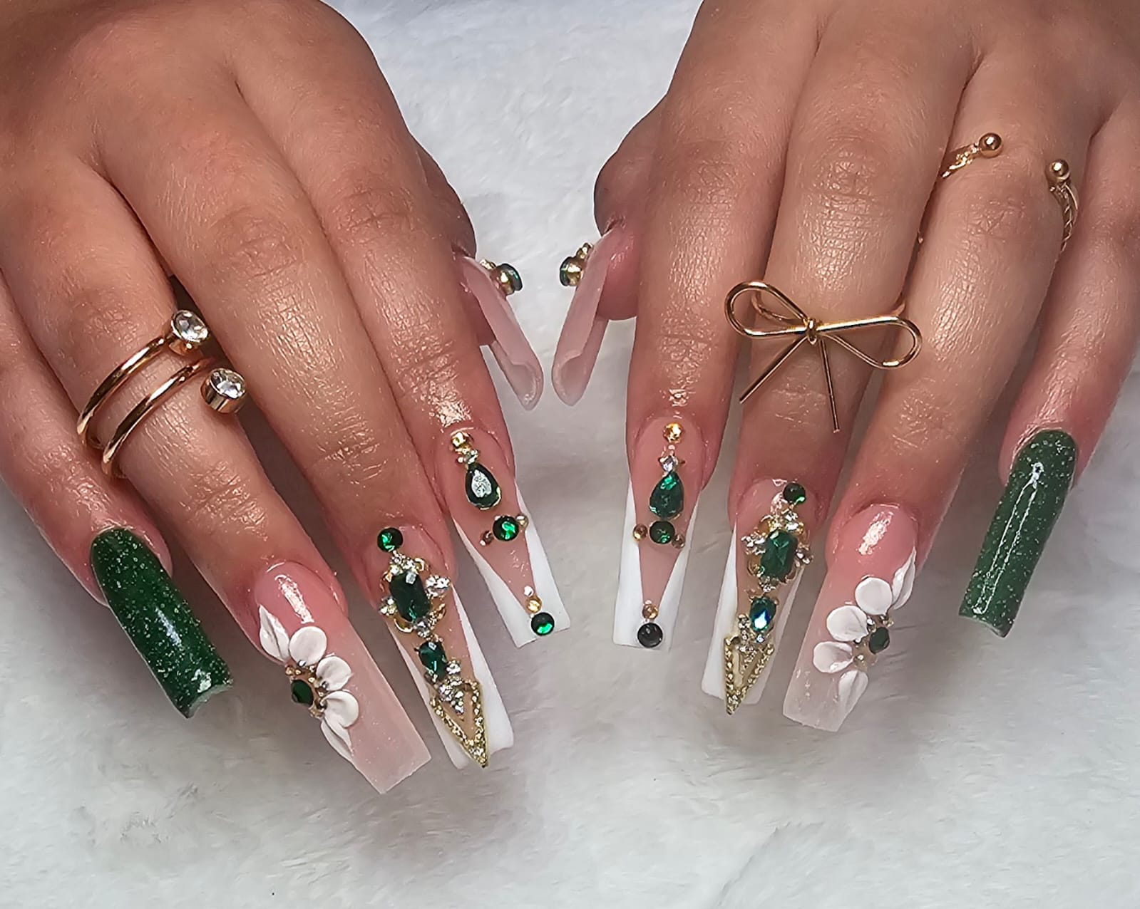 Personik_Nails logo